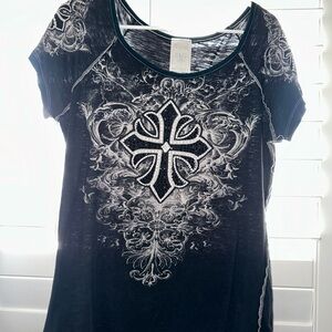 Ladies bedazzled t shirt